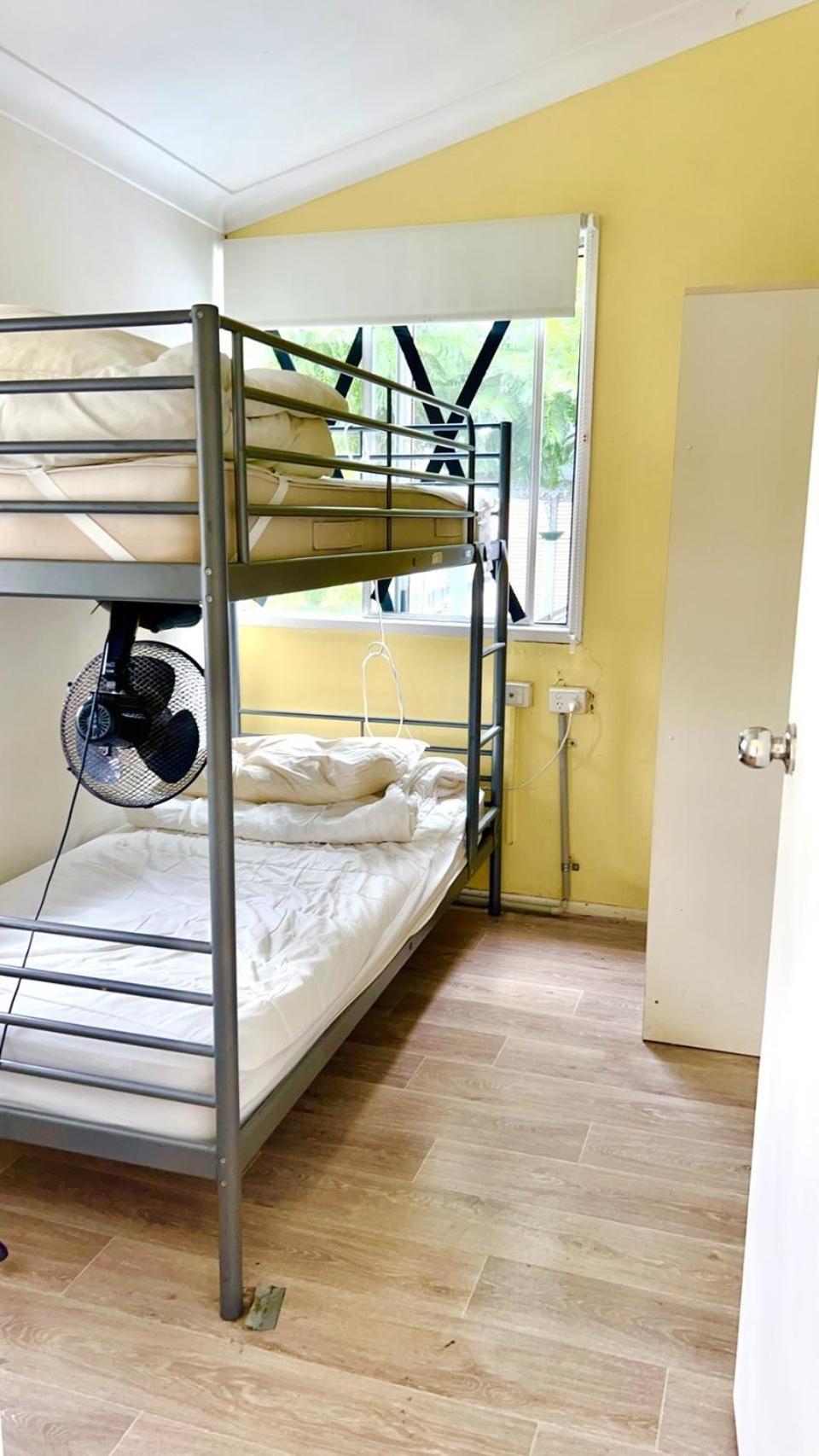 Five 2 Home Backpacker Brisbane Bagian luar foto